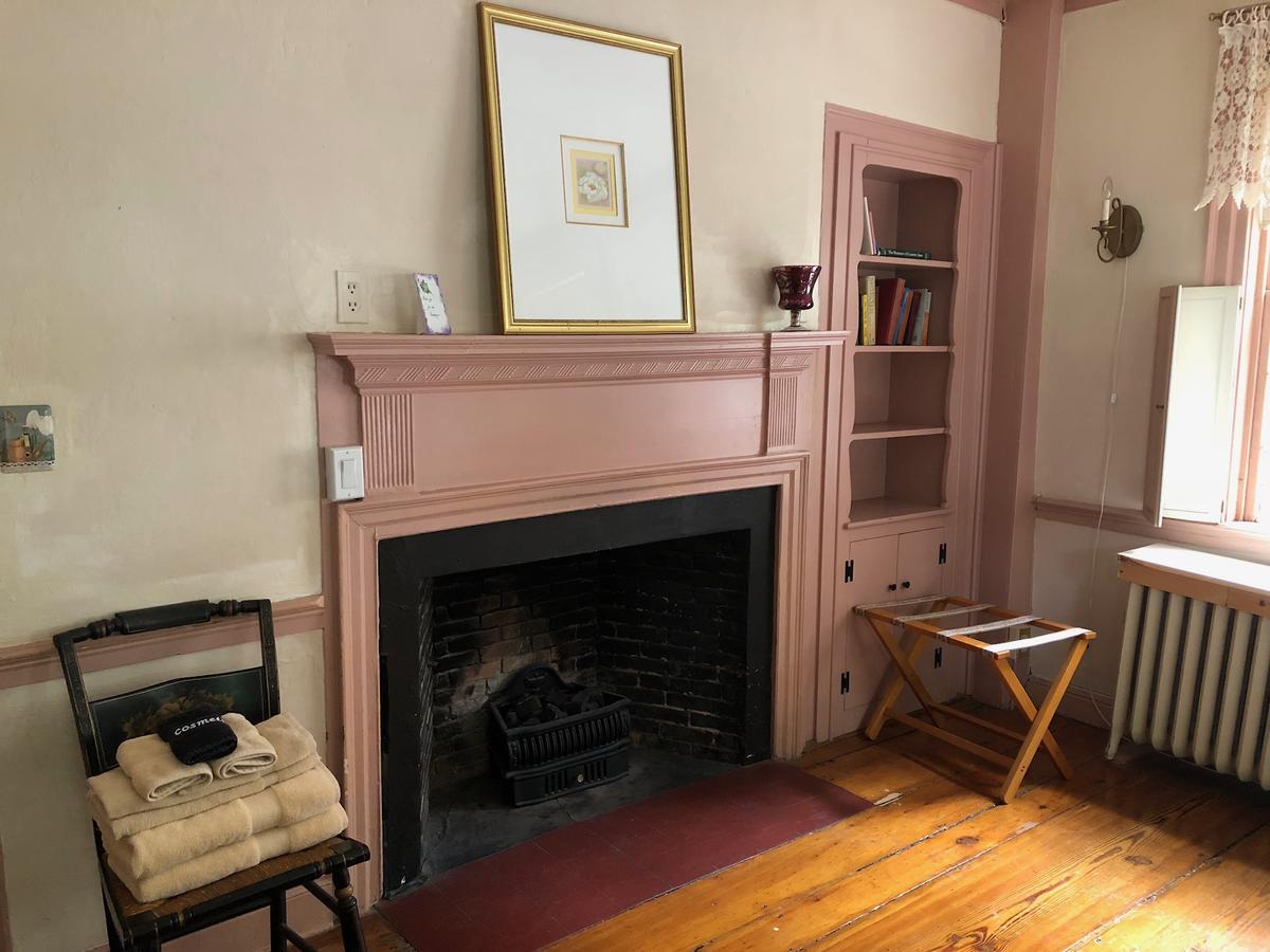 Queen Room